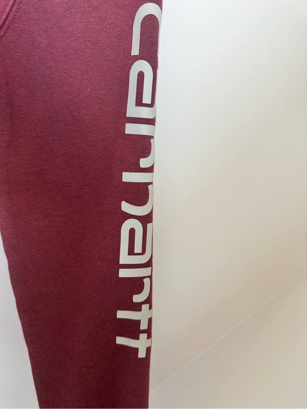 Carhartt Burgundy Maroon Sleeve Logo Graphic Pullover Hoodie - Picture 3 of 4